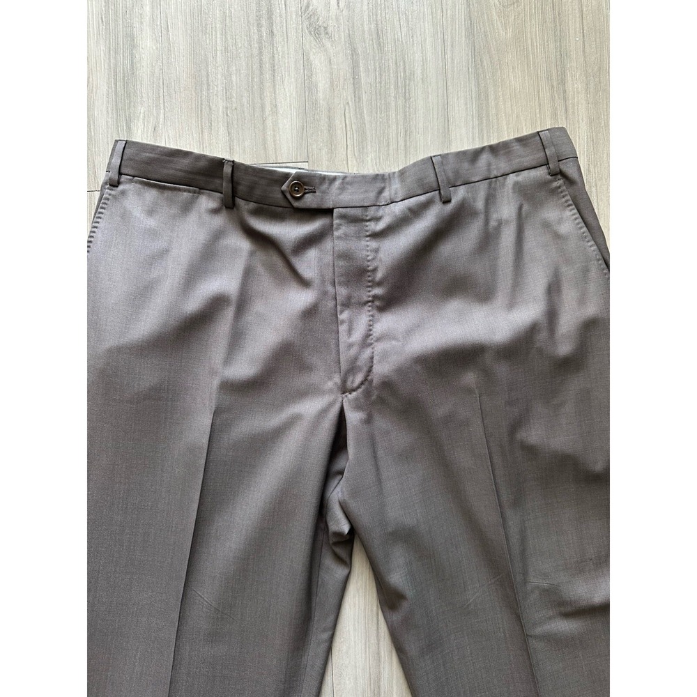 ARMANI  COLLEZIONI SU MISURA men's 2 piece suit.  Size  48L.      (s159) - Picture 15 of 16